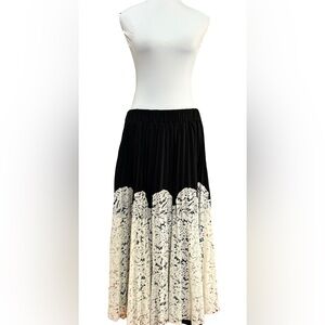 Black & Ivory Lace Full Maxi Skirt XL Romantic Feminine Cottagecore Goth